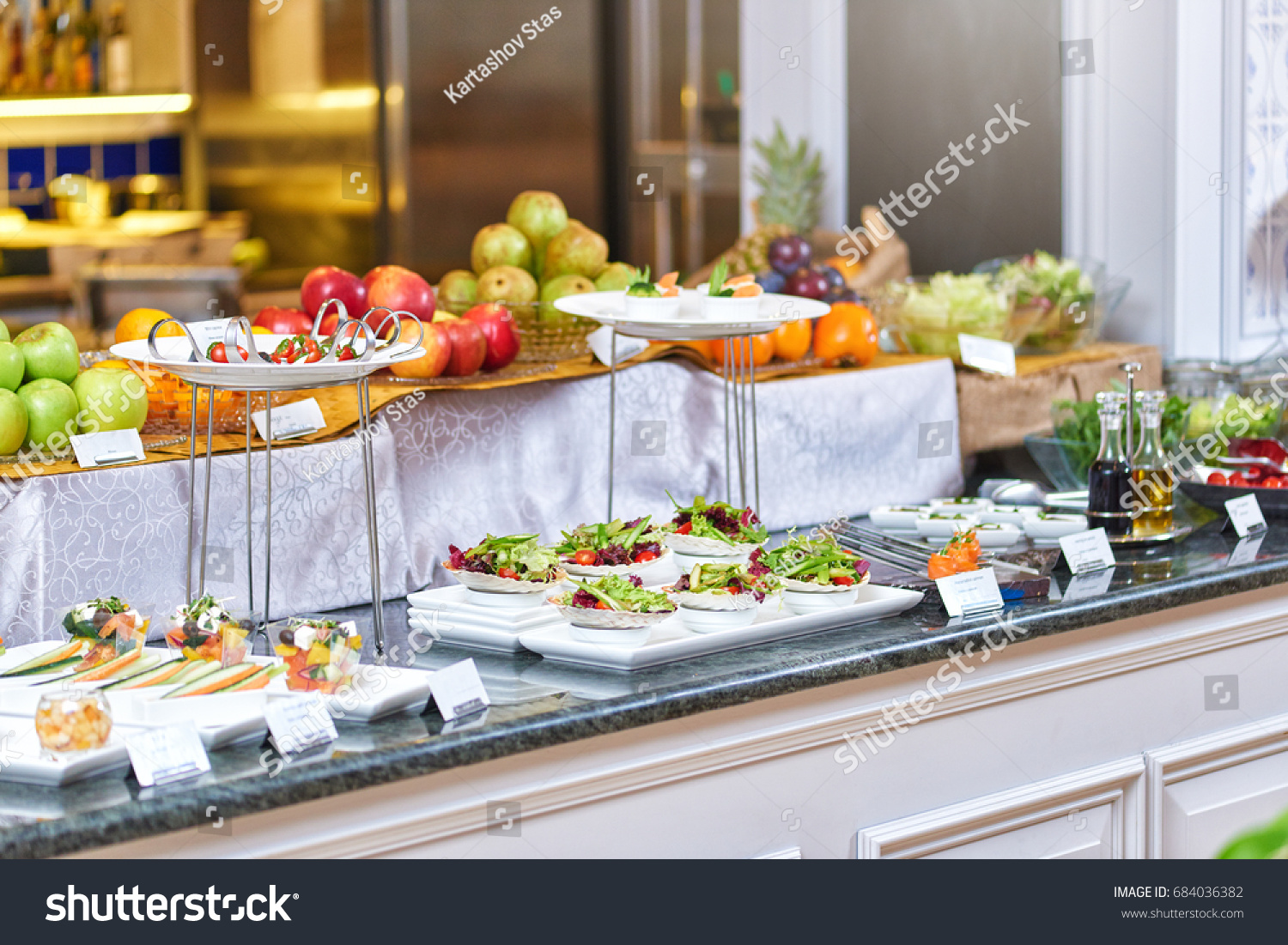 PageLinesHOTEL_stockphotobuffetmealatahotelcontinental